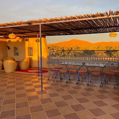 Riad Les Jardins De Merzouga Exterior foto