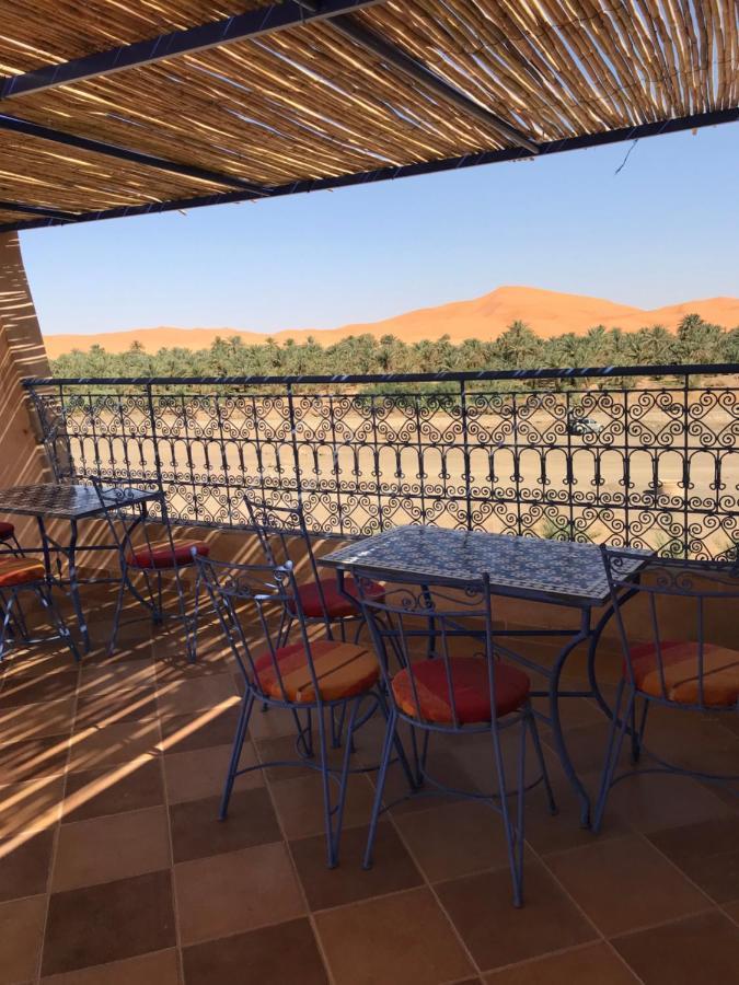 Riad Les Jardins De Merzouga Exterior foto