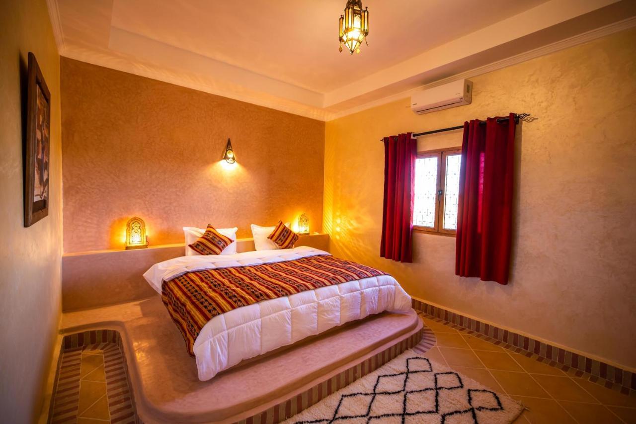Riad Les Jardins De Merzouga Exterior foto