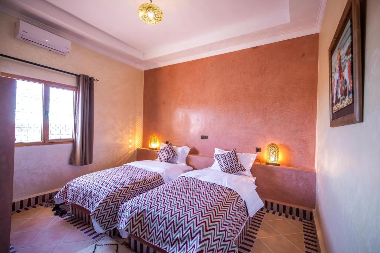 Riad Les Jardins De Merzouga Exterior foto
