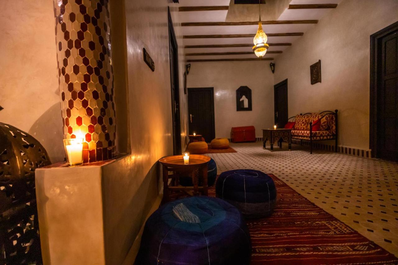Riad Les Jardins De Merzouga Exterior foto