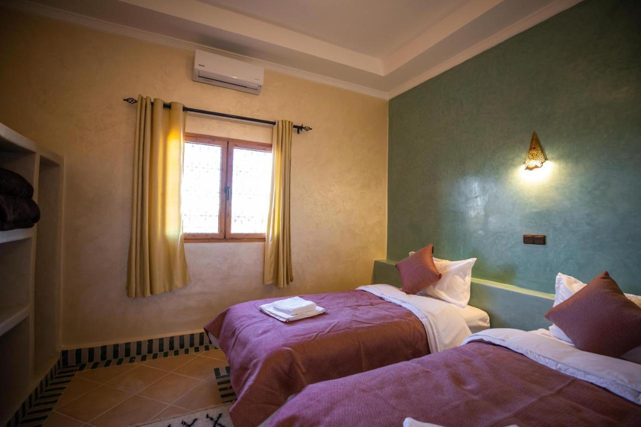 Riad Les Jardins De Merzouga Exterior foto