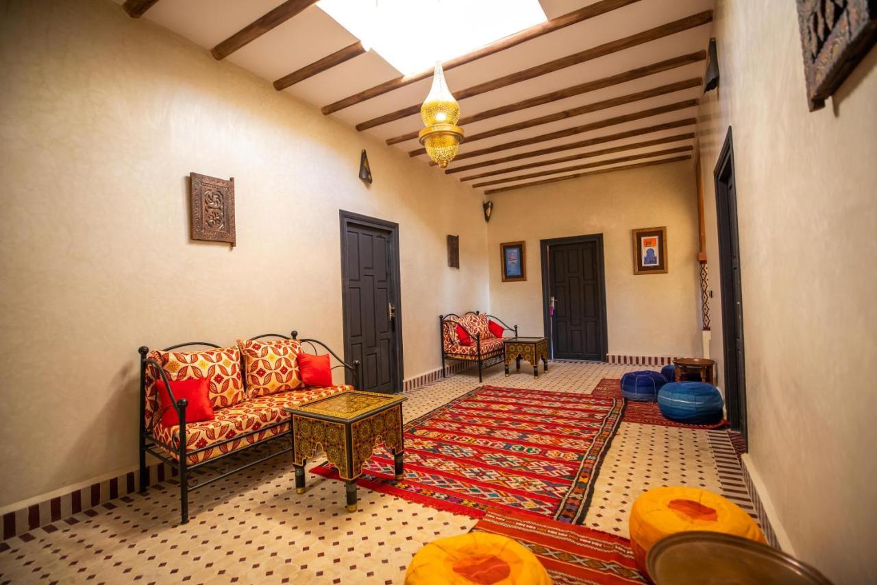 Riad Les Jardins De Merzouga Exterior foto