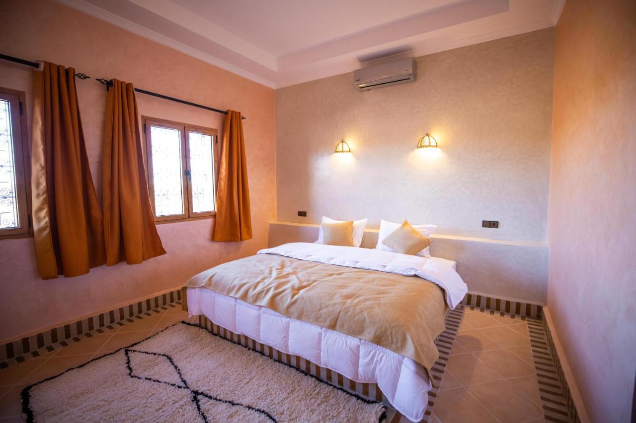 Riad Les Jardins De Merzouga Exterior foto