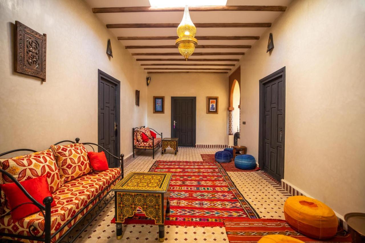 Riad Les Jardins De Merzouga Exterior foto