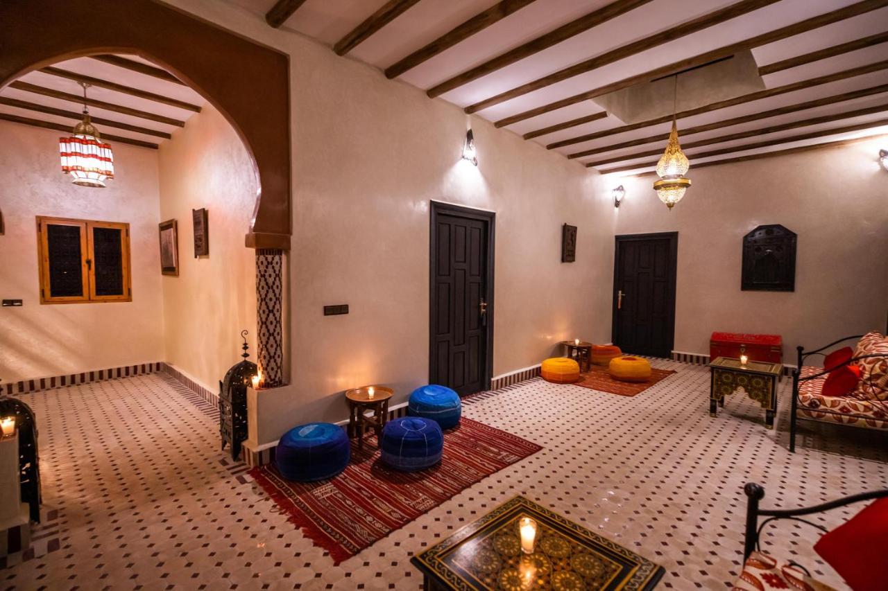 Riad Les Jardins De Merzouga Exterior foto