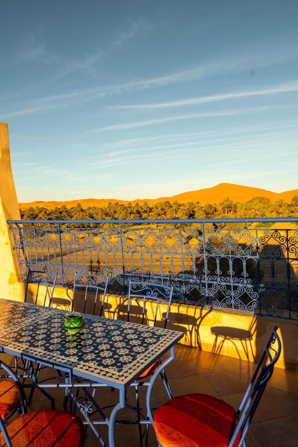 Riad Les Jardins De Merzouga Exterior foto